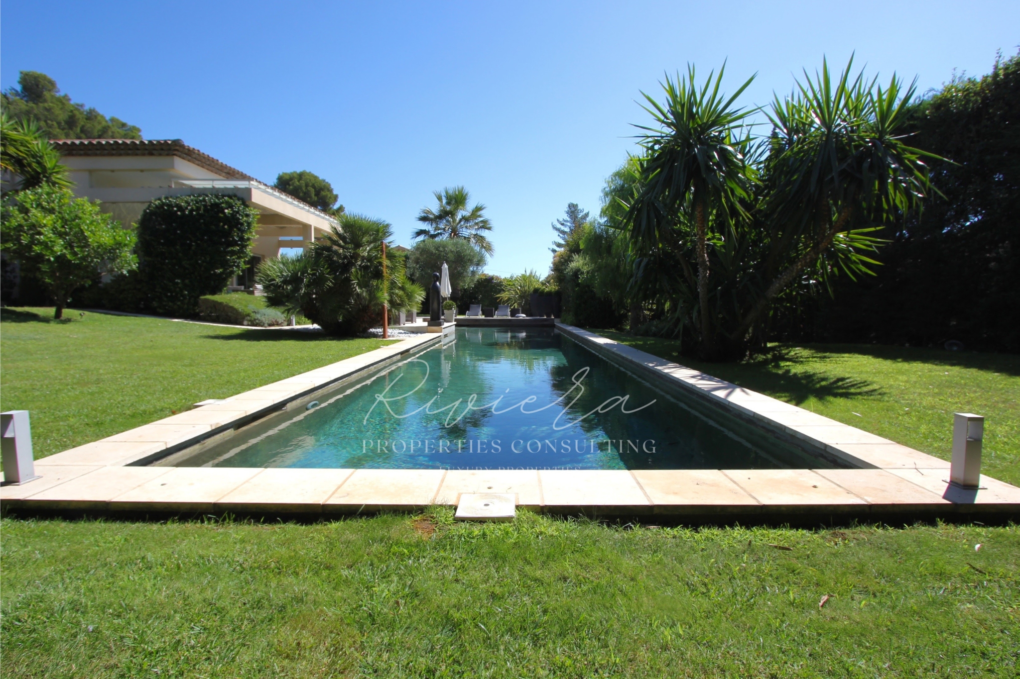 five bedroom property - Cap d'Antibes - pool