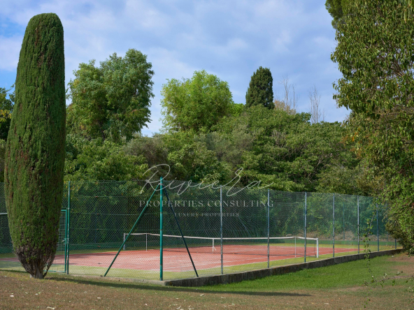 semi-detached villa - Cap d'Antibes - tennis court