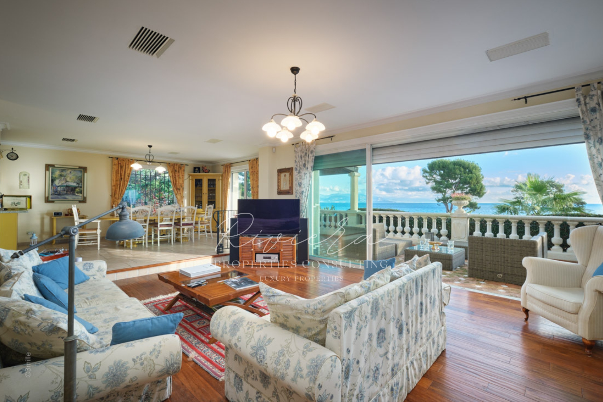 Charming property - Cap d'Antibes - living room