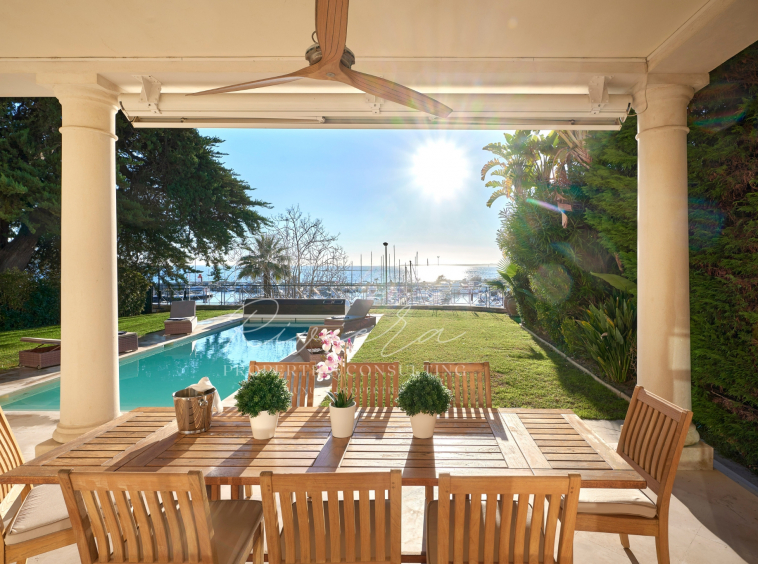 Waterfront Setting Villa - Cap d'Antibes - outdoor space