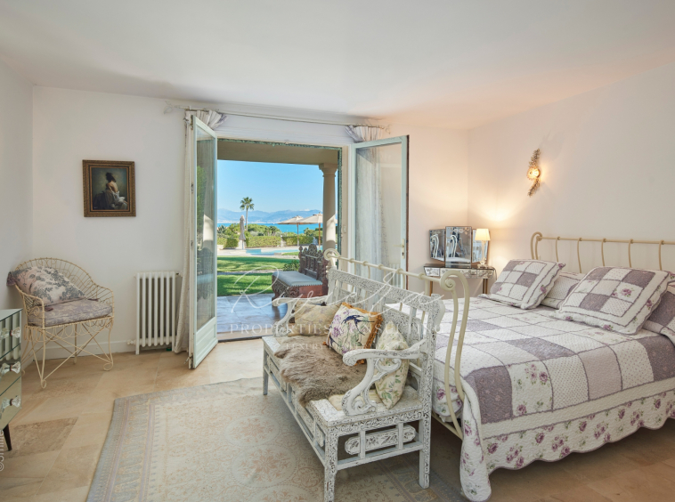 6 en suite bedrooms villa - Cap d'Antibes - bedroom
