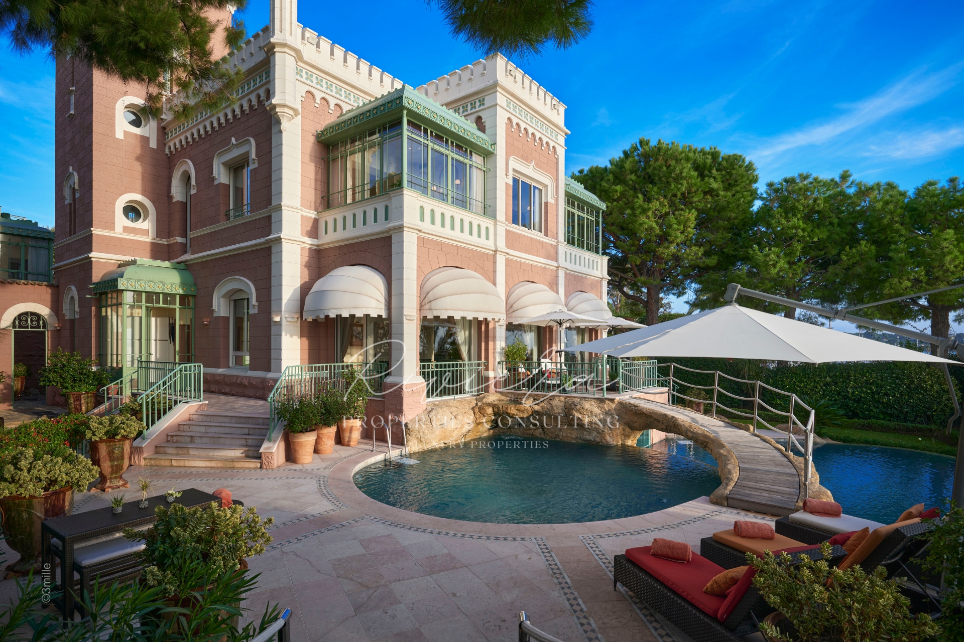 Waterfront property - Cap d'Antibes - real estate