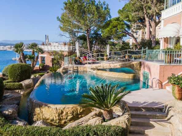 Waterfront property - Cap d'Antibes - swimming pool